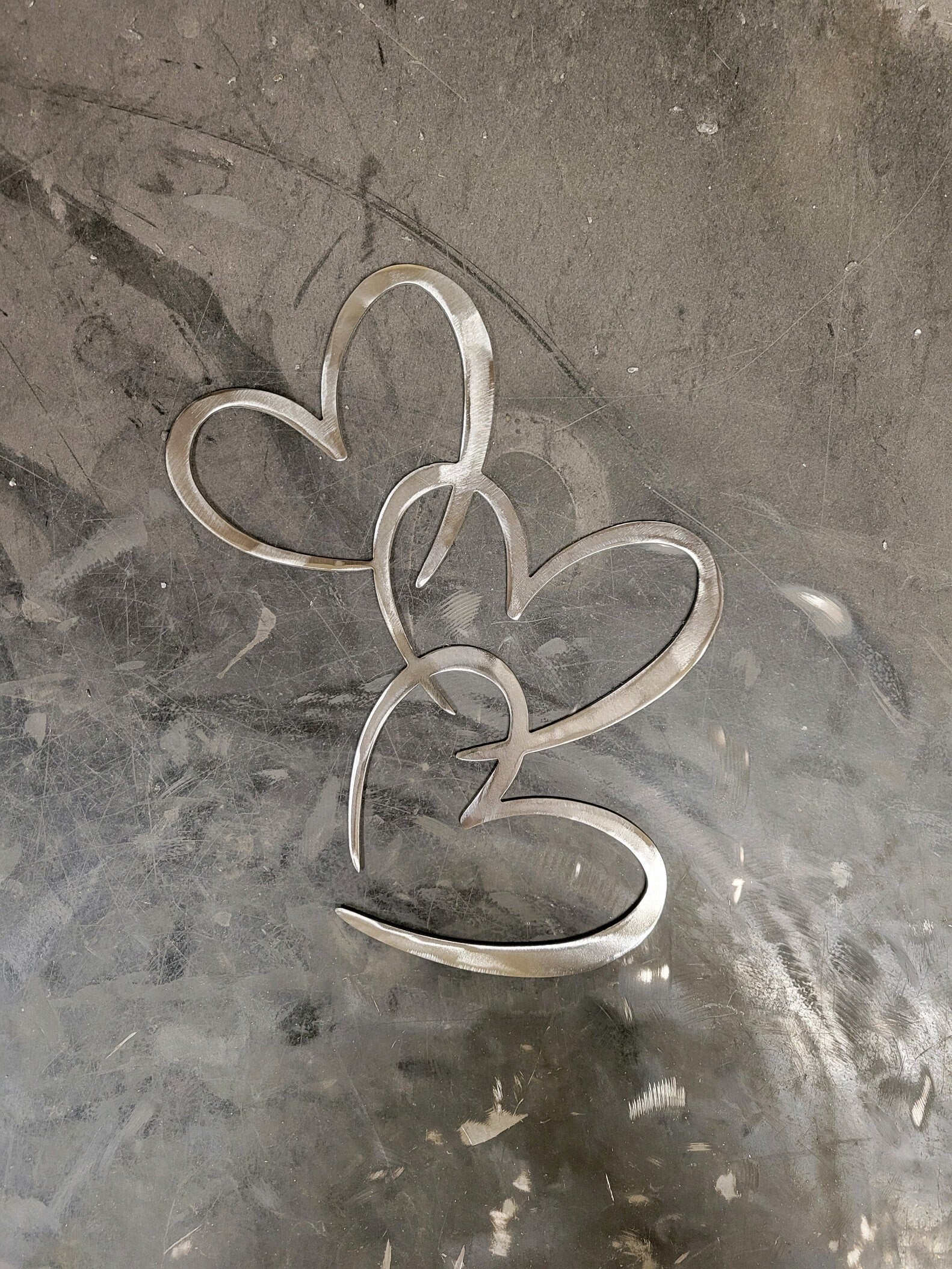 Metal Wall Art Sign Connected Linked Joined Hearts Family of 3 Three Triple